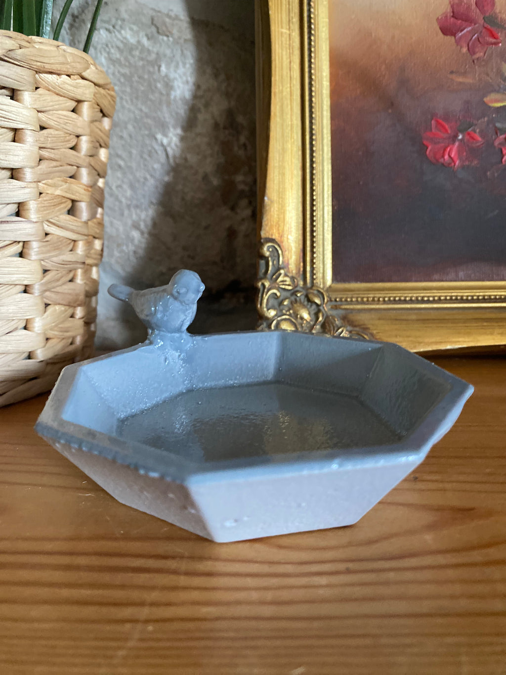 Maya Blue Cast-Metal Bird Dish And Feeder - 11cm